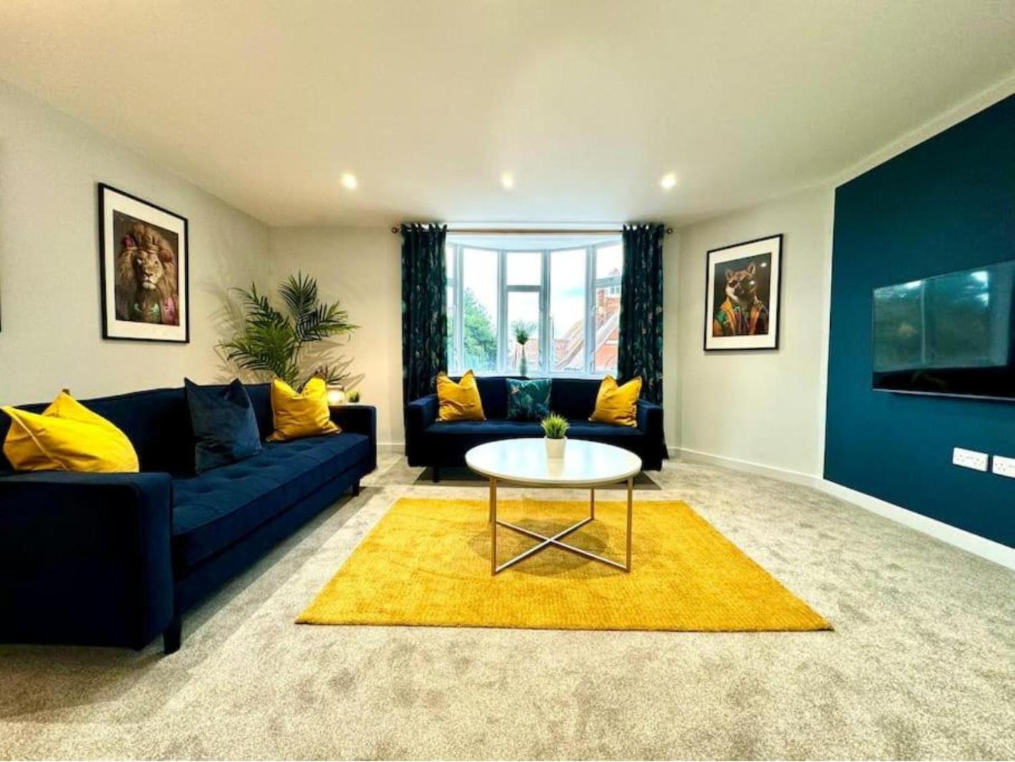 New 2 Bedroom Ground Floor Easy Access Борнмут